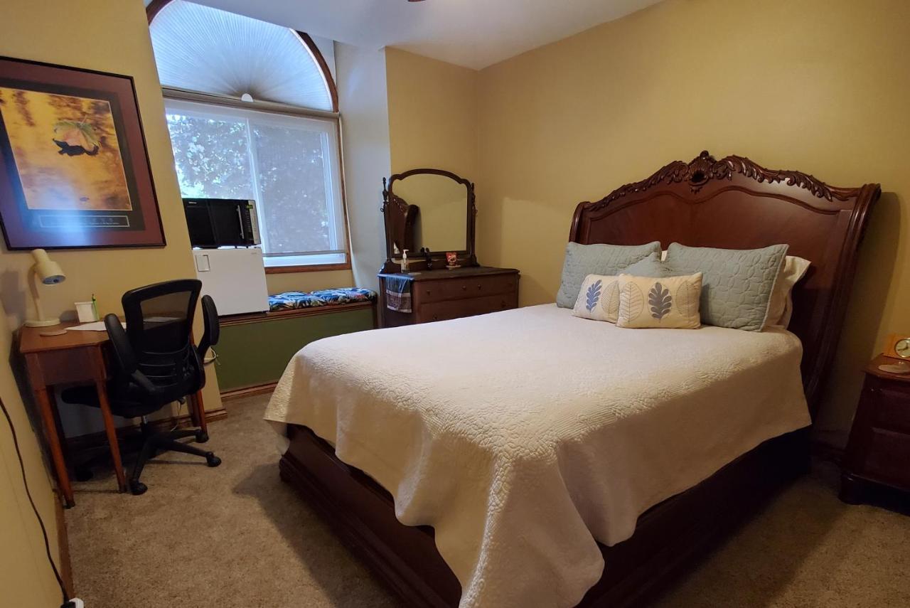 דירות Clinton Township Hampton House מראה חיצוני תמונה